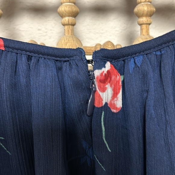 NWT DKNY Size 8 Flower Print Dresss - Picture 7 of 9